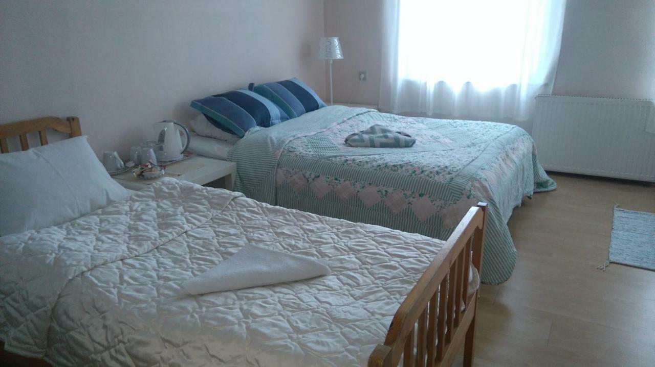Gosciniec Ella Inn Lipniki Lipniki  ภายนอก รูปภาพ